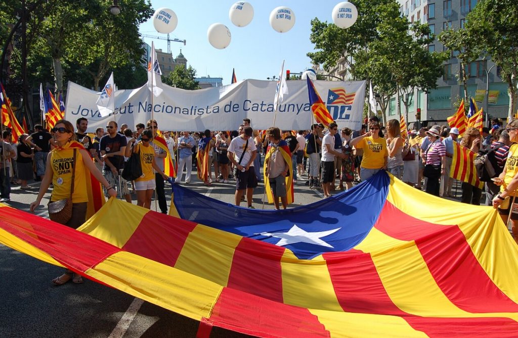en Cataluña se impulsan manifestaciones pacíficas a favor de la independencia
